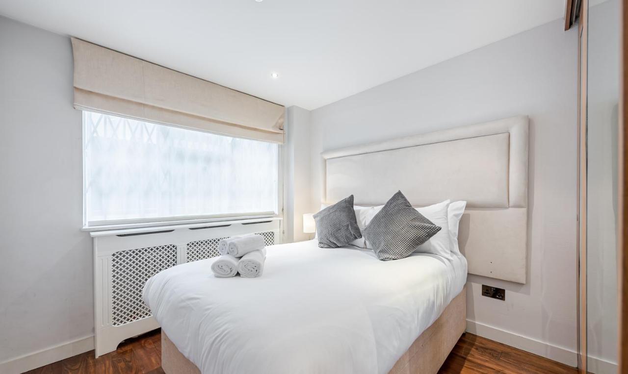 Elegant Ground Floor Apartment With Ac In Knightsbridge Steps Away From Harrods Londres Exterior foto